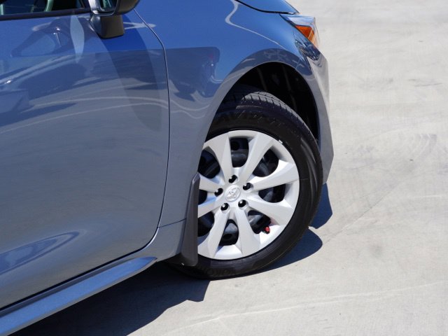 Certified 2026 Toyota Corolla LE FWD image 9
