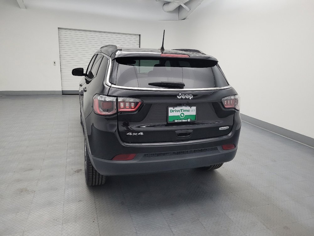 Used 2022 Jeep Compass Latitude w/ Sun and Sound Group AWD/4WD image 6