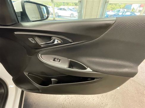 Used 2024 Chevrolet Malibu LS w/ Driver Confidence Package image 17