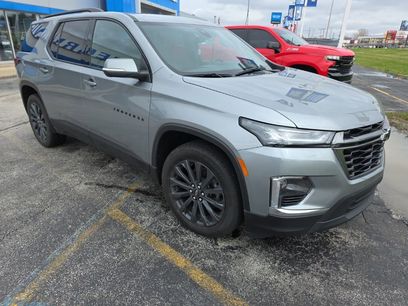 Used 2023 Chevrolet Traverse RS