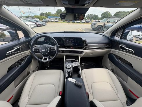 Used 2025 Kia Sportage EX w/ EX Premium Package AWD/4WD image 18