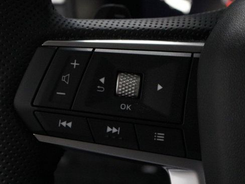 New 2026 Mitsubishi Outlander SE image 9