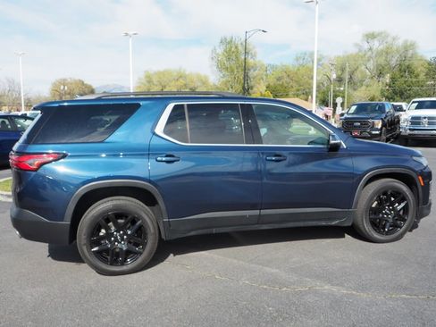 Used 2023 Chevrolet Traverse LT AWD/4WD image 7