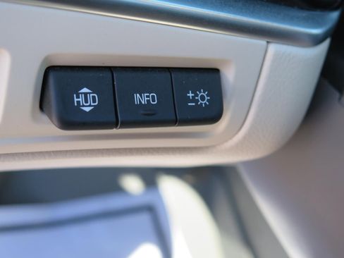 Used 2025 Cadillac XT6 Premium Luxury w/ Technology Package image 12