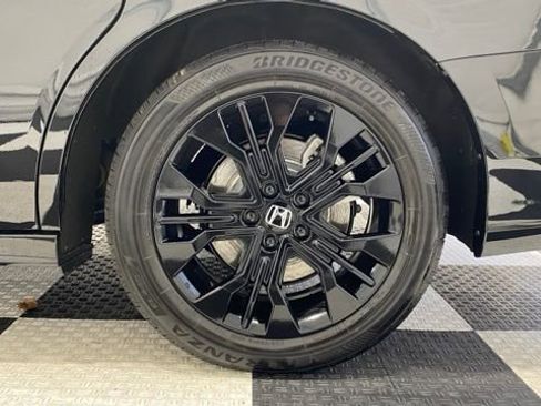 Used 2025 Honda Odyssey Sport-L image 10