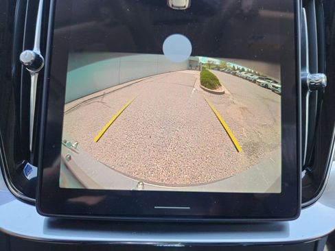 New 2025 Volvo XC90 B5 Core w/ Climate Package image 22