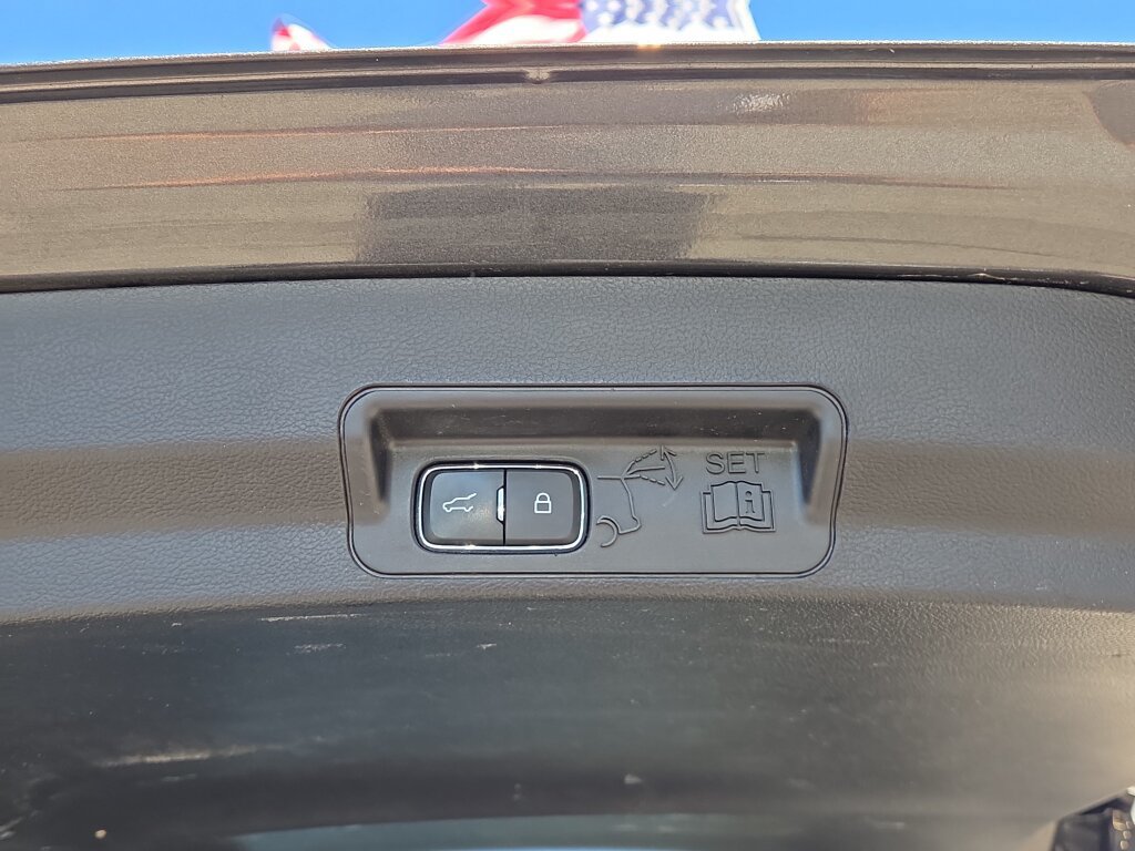 Used 2020 Ford Explorer ST w/ ST Street Pack AWD/4WD image 17