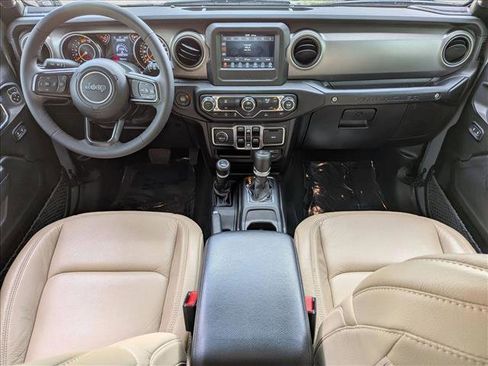 Used 2023 Jeep Wrangler Sport S image 17