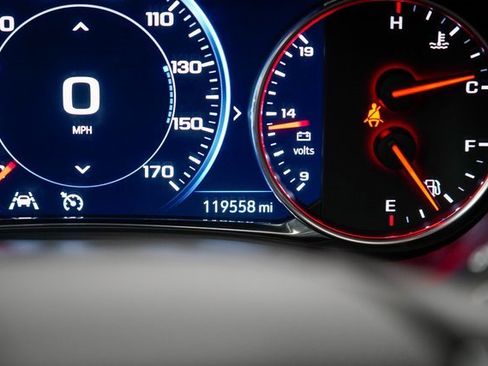 Used 2022 Chevrolet Traverse Premier w/ Redline Edition image 35