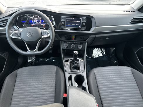Used 2023 Volkswagen Jetta S image 18