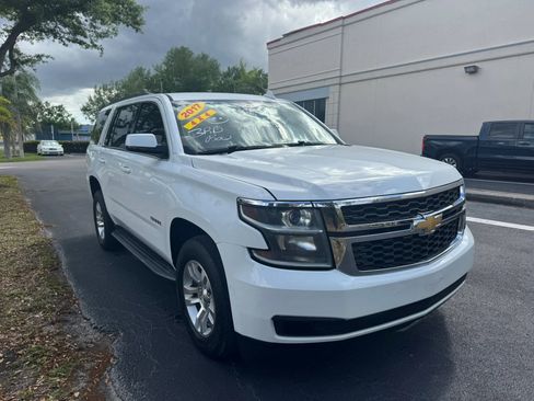 Used 2017 Chevrolet Tahoe LT image 3