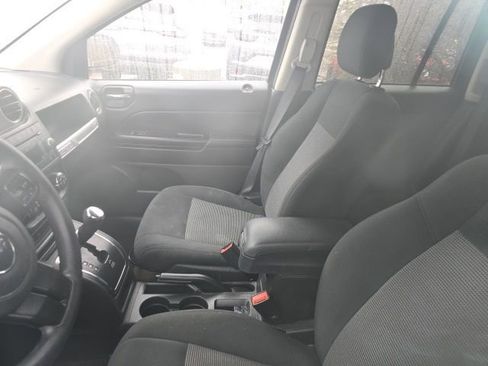 Used 2016 Jeep Compass Sport w/ Power Value Group AWD/4WD image 4