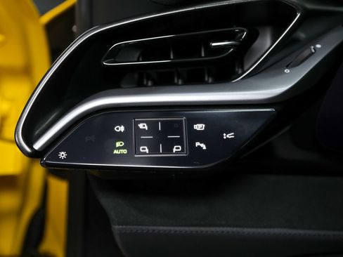 Used 2025 Ferrari SF90 Spider AWD/4WD image 53