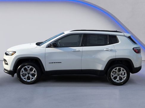 New 2026 Jeep Compass Latitude image 5