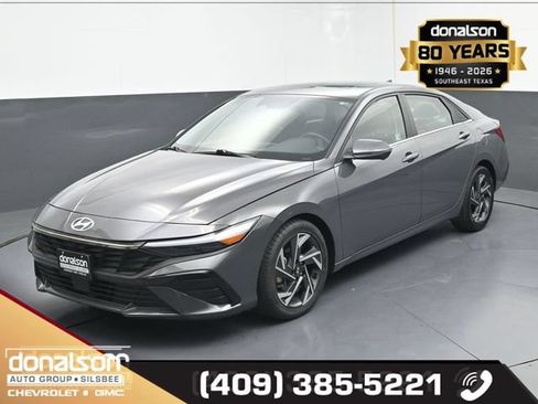 Used 2024 Hyundai Elantra Limited FWD image 5