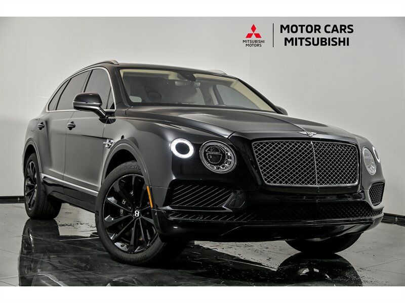 Used 2017 Bentley Bentayga AWD/4WD image 1