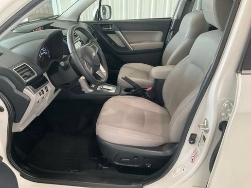 Used 2018 Subaru Forester 2.5i Limited w/ Popular Package #2 AWD/4WD image 2