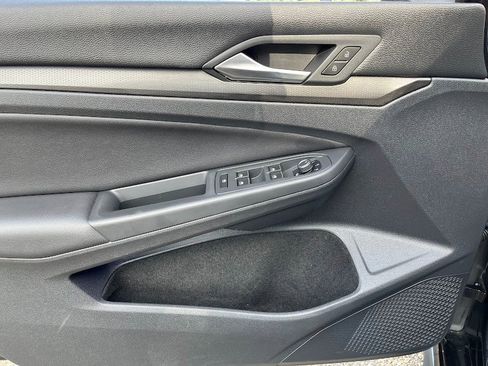 Used 2022 Volkswagen GTI SE w/ SE Leather Package image 6