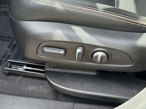 Used 2022 GMC Terrain AT4 w/ Tech Package image 32