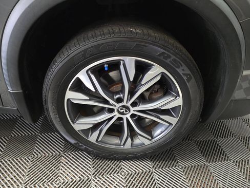 Used 2017 INFINITI QX30 Premium w/ Navigation Package AWD/4WD image 35