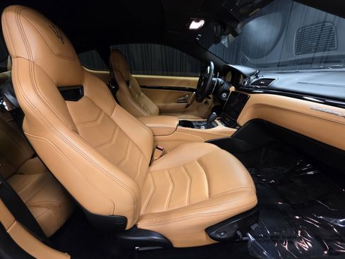 Used 2018 Maserati GranTurismo Sport image 34