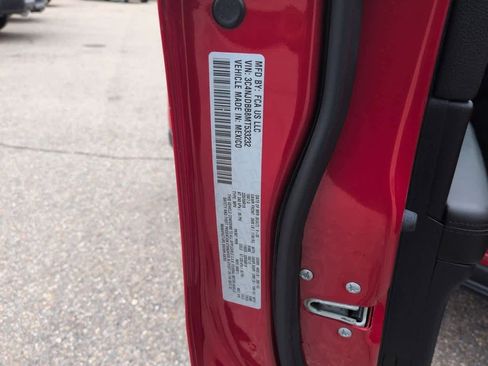 Used 2021 Jeep Compass Altitude image 34