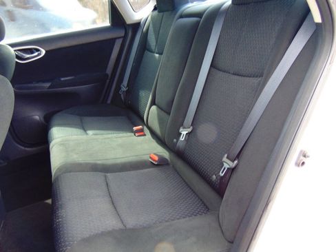 Used 2015 Nissan Sentra SR image 9