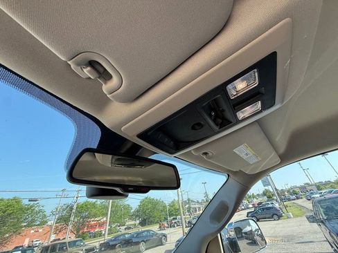 Used 2014 RAM 2500 Laramie AWD/4WD image 23