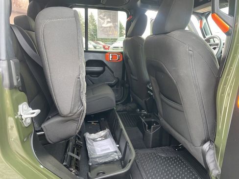 Used 2023 Jeep Gladiator Sport image 43