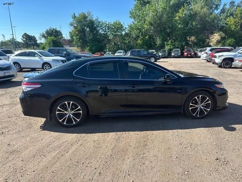 Used 2020 Toyota Camry SE w/ Cold Weather Package AWD/4WD image 9