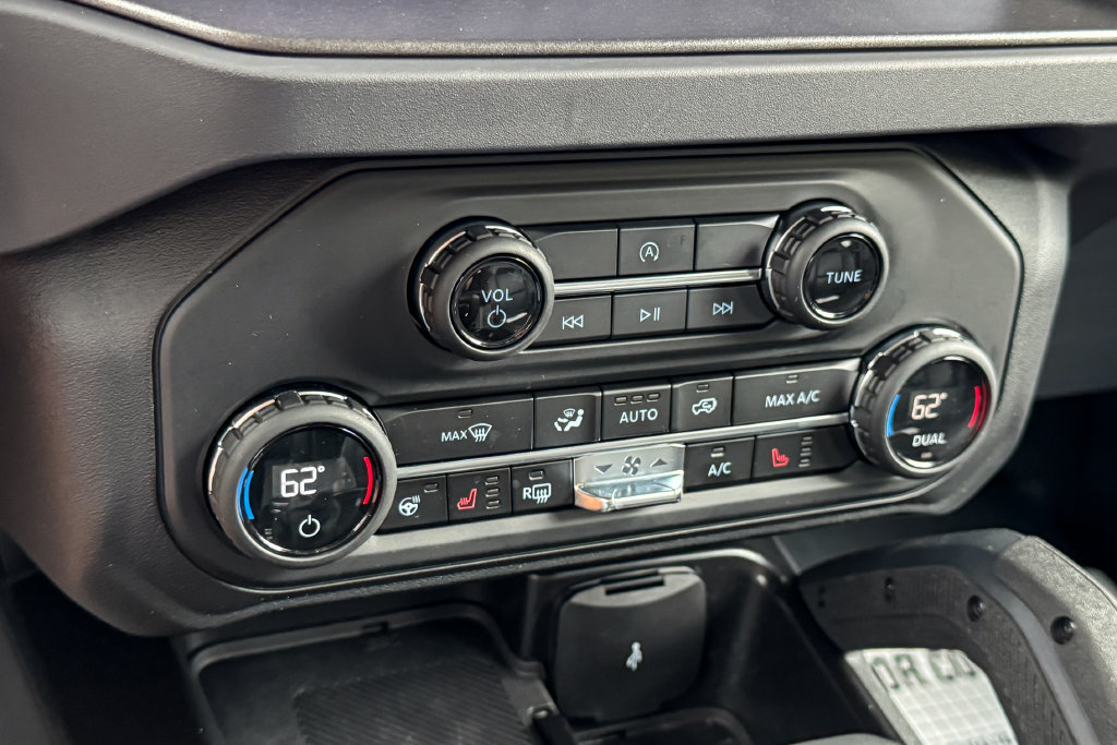 Certified 2025 Ford Bronco Badlands AWD/4WD image 33