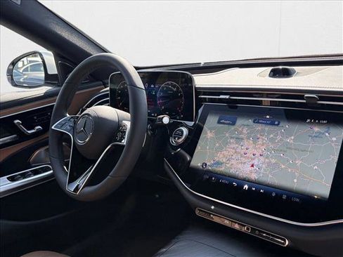 New 2026 Mercedes-Benz E 350 4MATIC Sedan image 25