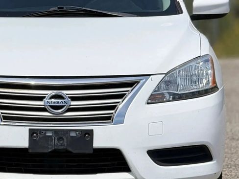 Used 2015 Nissan Sentra SV FWD image 12