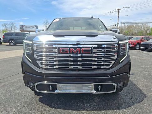 Used 2026 GMC Sierra 1500 Denali w/ Technology Package AWD/4WD image 2
