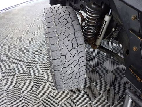 Used 2014 Jeep Wrangler Unlimited Rubicon w/ Connectivity Group image 38