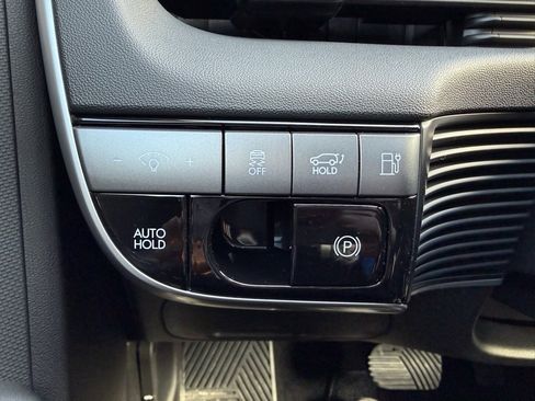 Certified 2025 Hyundai Ioniq 5 SEL image 27