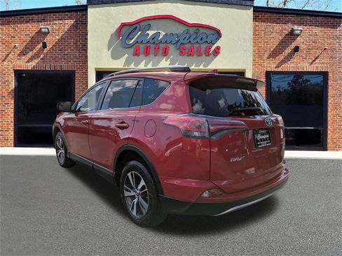 Used 2016 Toyota RAV4 XLE image 7