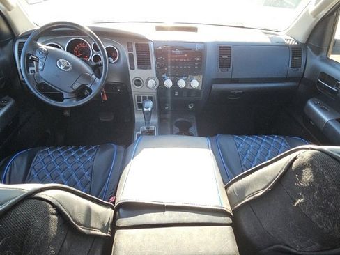 Used 2013 Toyota Tundra 4x4 CrewMax image 7