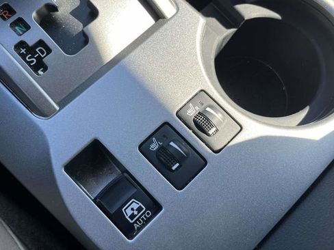 Used 2011 Toyota 4Runner Limited image 29