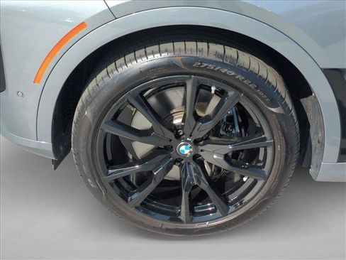 Certified 2026 BMW X7 xDrive40i w/ M Sport Package AWD/4WD image 27