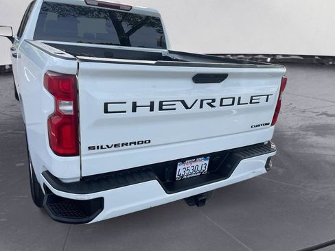 Used 2022 Chevrolet Silverado 1500 Custom w/ LPO, Dark Essentials Package image 5