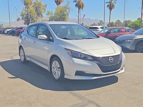 Certified 2025 Nissan Leaf S FWD image 5