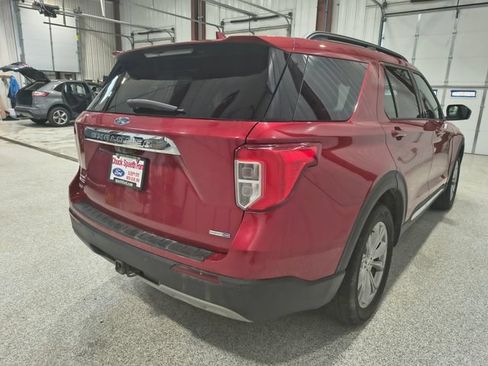 Used 2020 Ford Explorer XLT w/ Equipment Group 202A AWD/4WD image 6