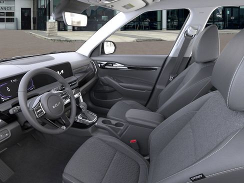 New 2026 Kia Seltos S image 18