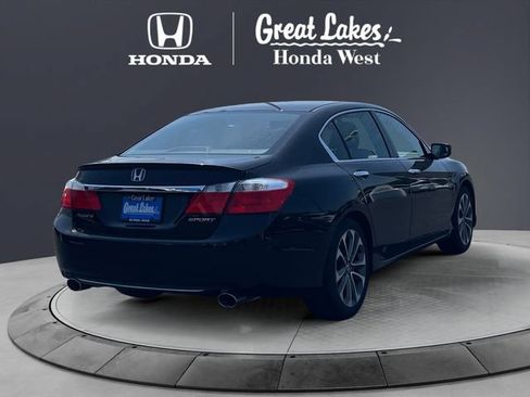 Used 2015 Honda Accord Sport image 5