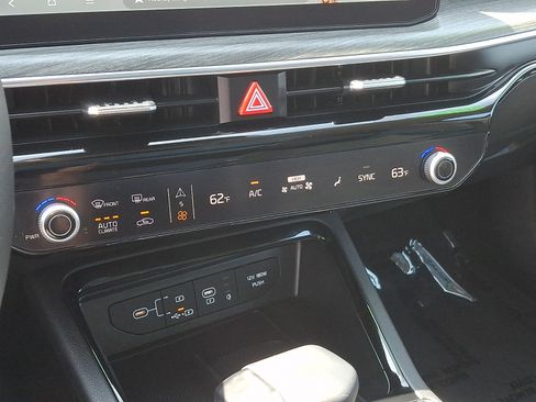 Used 2025 Kia K5 EX FWD image 16