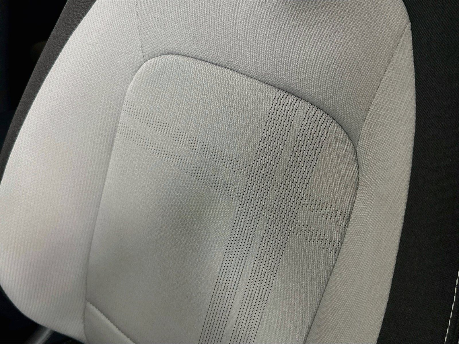 Used 2023 Hyundai Venue SEL FWD image 18