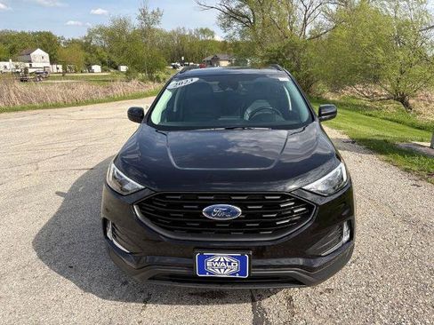 Certified 2023 Ford Edge SEL w/ Sport Appearance Package AWD/4WD image 3