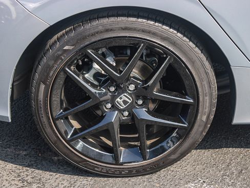 Used 2025 Honda Civic Sport image 12