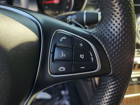 Used 2019 Mercedes-Benz GLC 300 4MATIC image 20